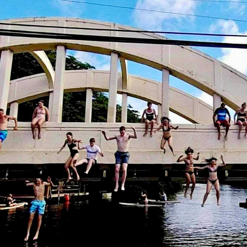 North Shore Island Tour Oahu with bridge jump